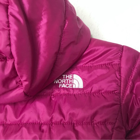 THE NORTH FACE Mossbud Swirl Reversible Hooded Puffer Jacket Dark Pink - Picture 10 of 15